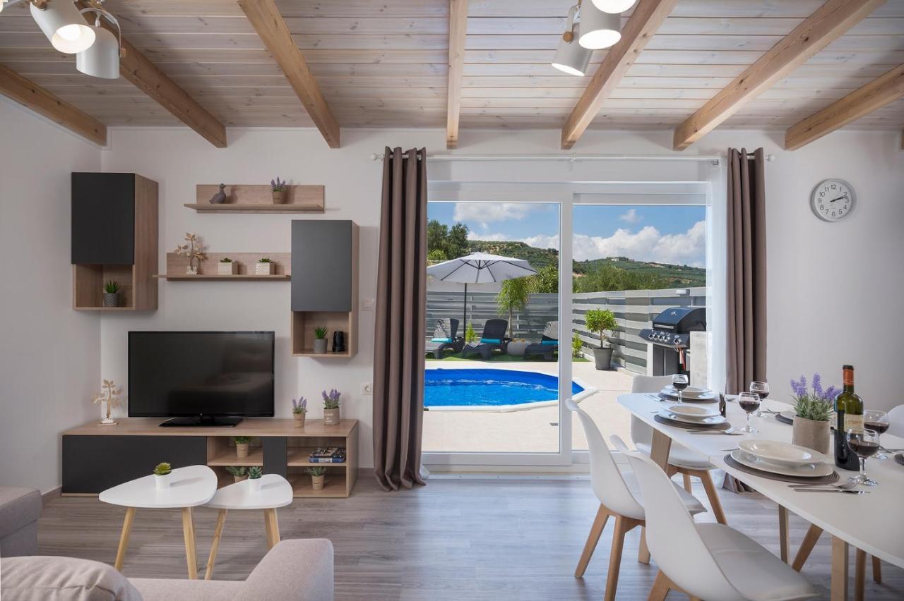 B&M Villas Metochi Siriliou Esterno foto